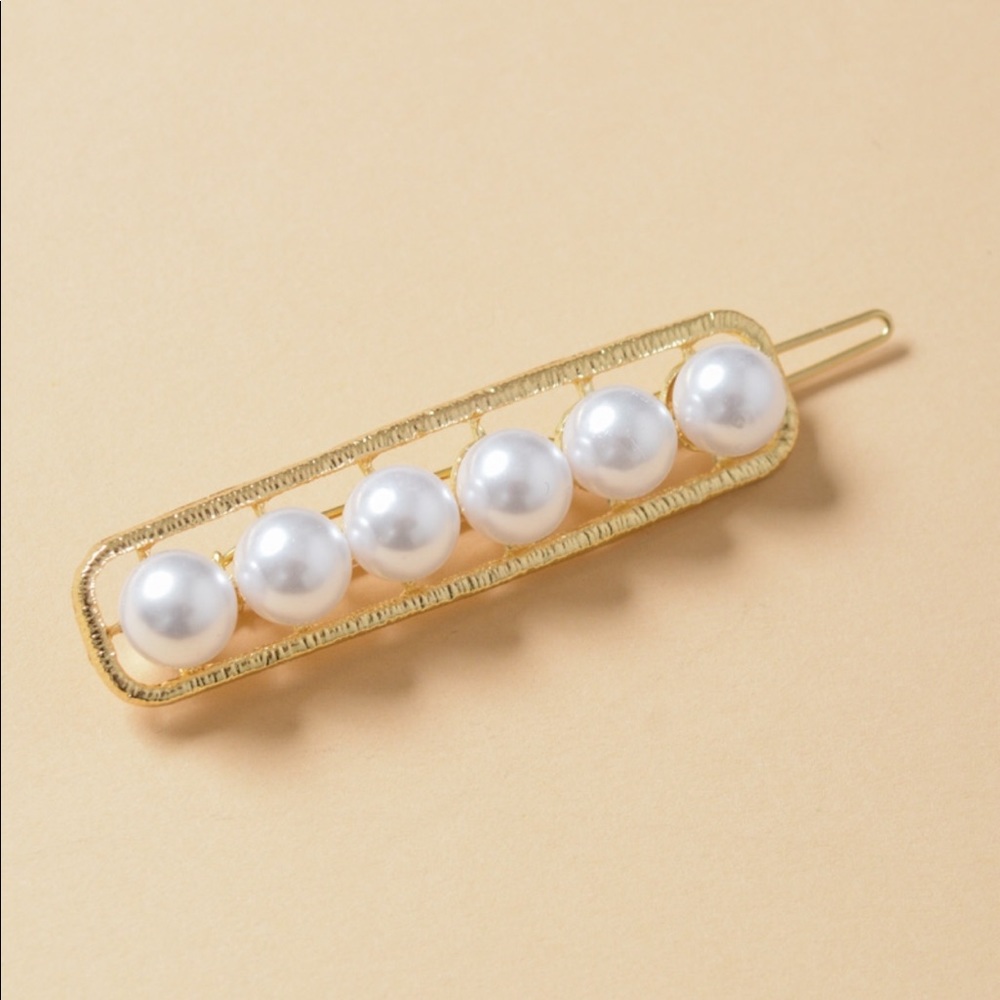 Glam Bárrete-clasp pearl hair clip